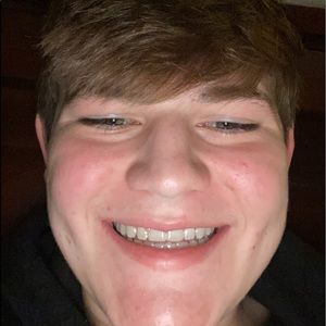 Meet your Posher, Cameron